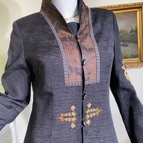 OCHI Vancouver Modern Classic Embroidered Cocktail Jacket - Picture 7 of 16